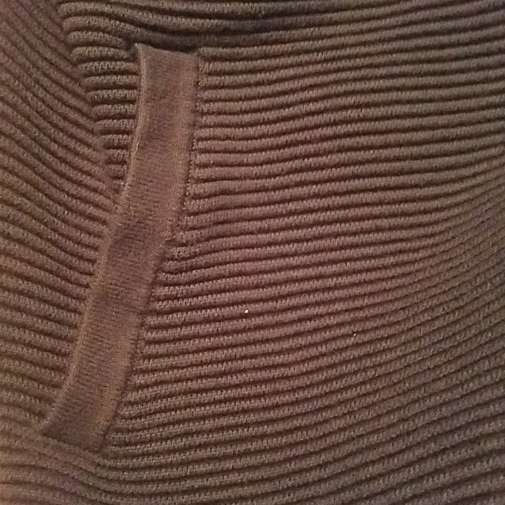 Sweater - Picture 3 of 4